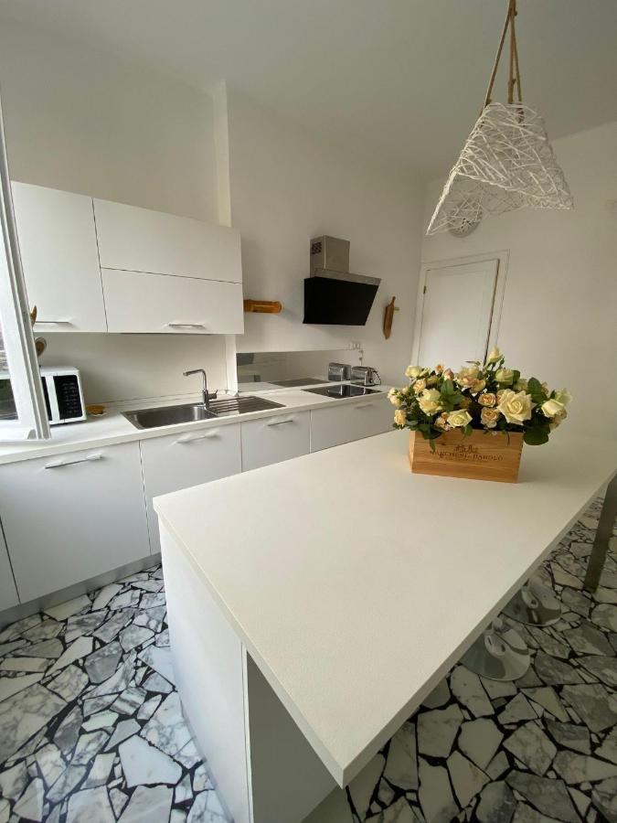 La Perla Apartment Chiavari Bagian luar foto
